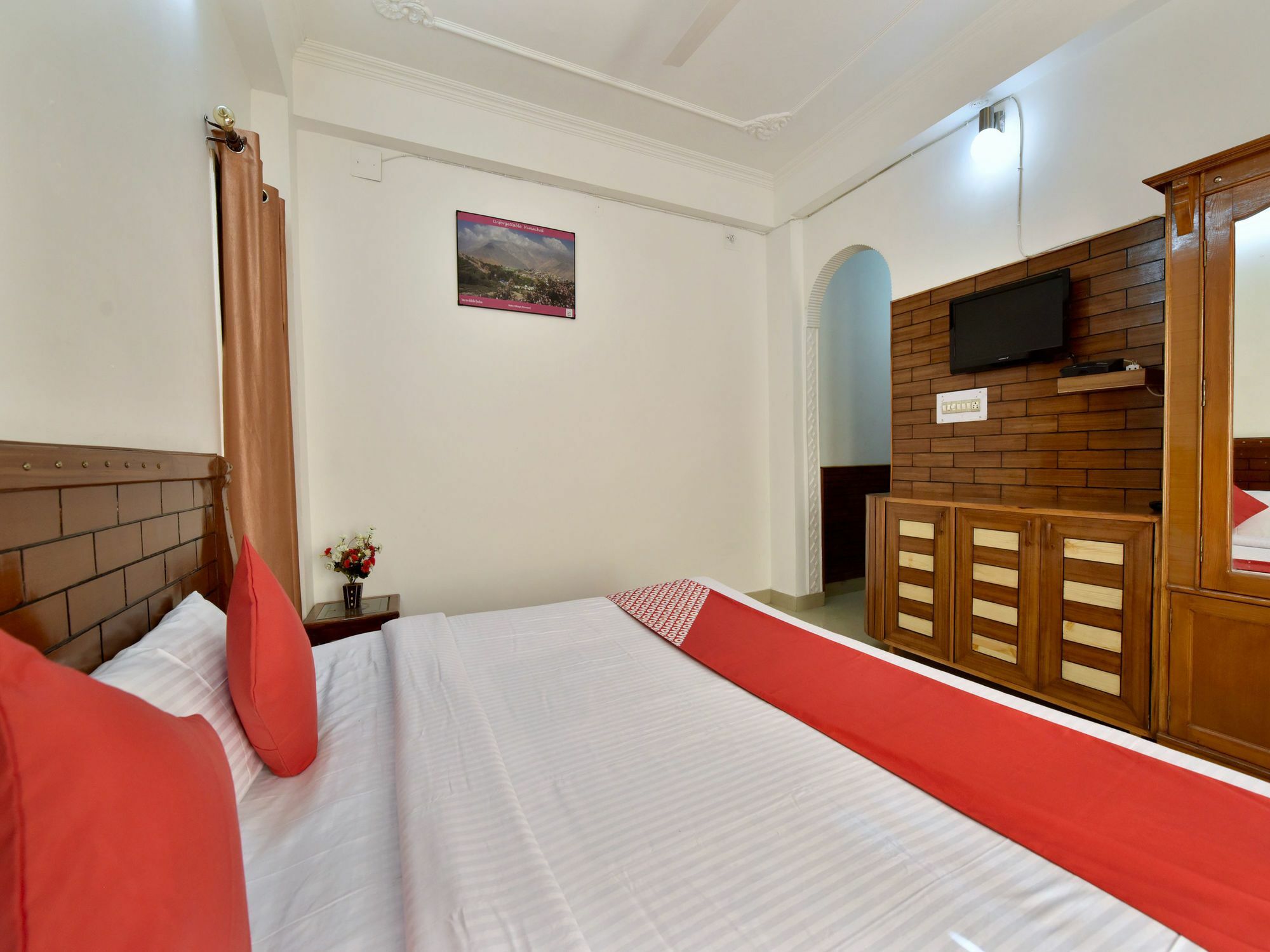 Oyo 12825 Omkara Homestay Kasauli Exterior foto